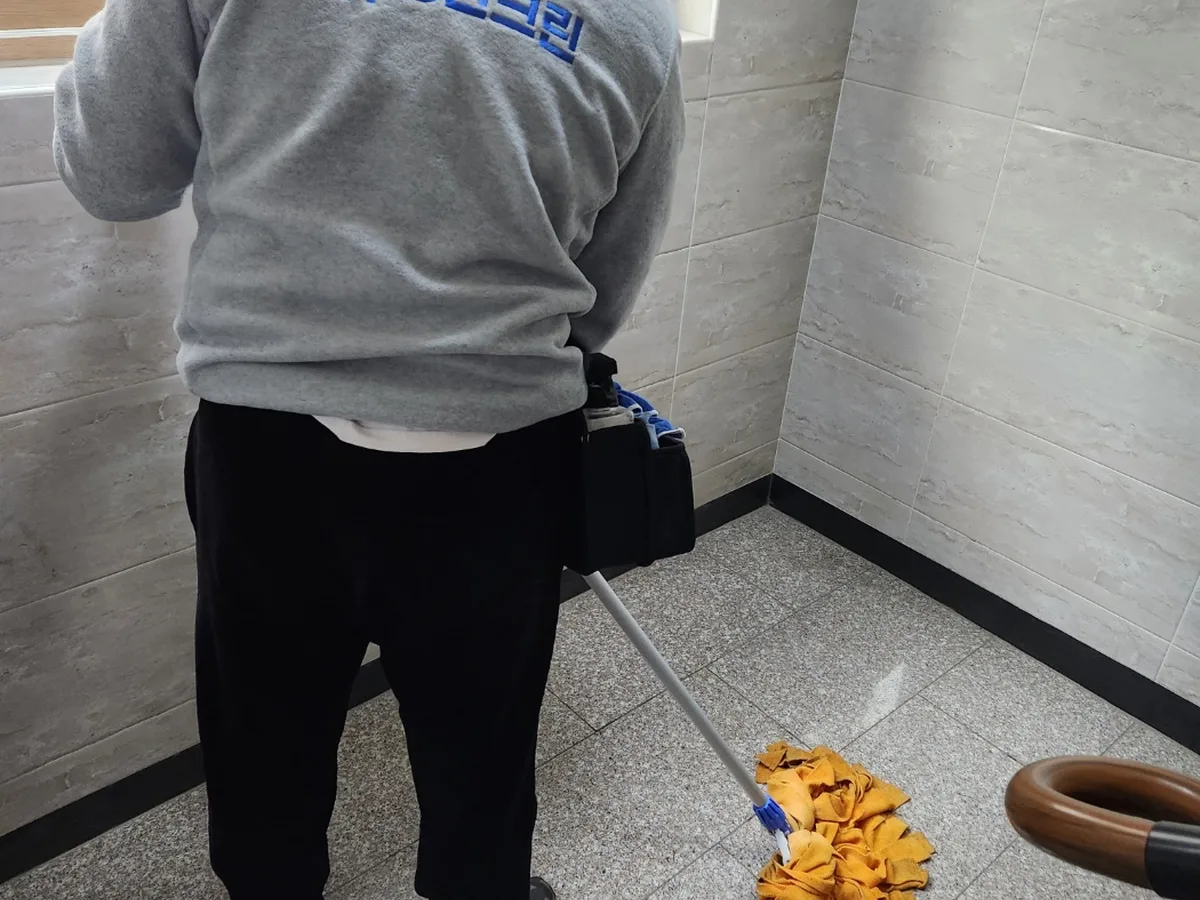 의왕시 고천동 가정 복도·대기 동선 야간 위생청소 사례 - 행진크린