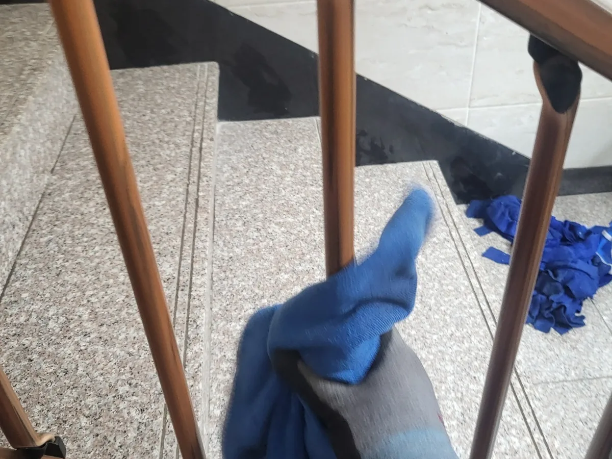 안산시 단원구 신길동 빌라 난간·손잡이 위생청소 사례 - 행진크린