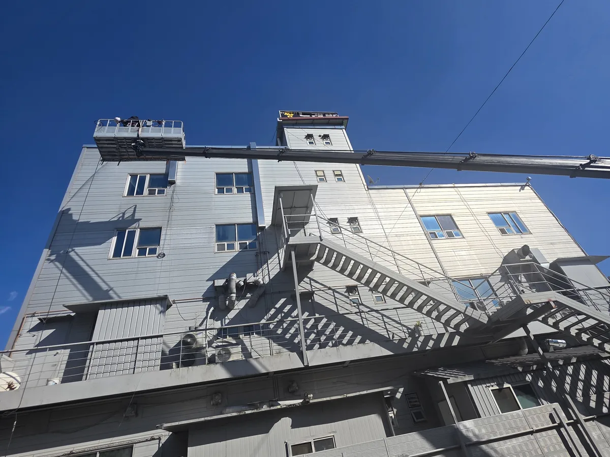 과천시 주암동 건물 화장실 세면대 살균 위생청소 사례 - 행진크린